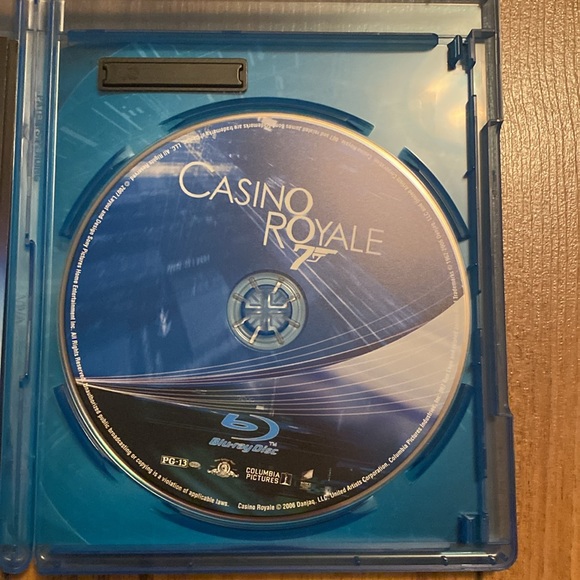 Casino Royale 007 / Blu-ray - Picture 3 of 4